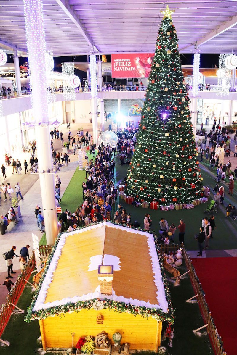 DECORACIÓN NAVIDEÑA CENTRO COMERCIAL ALISIOS