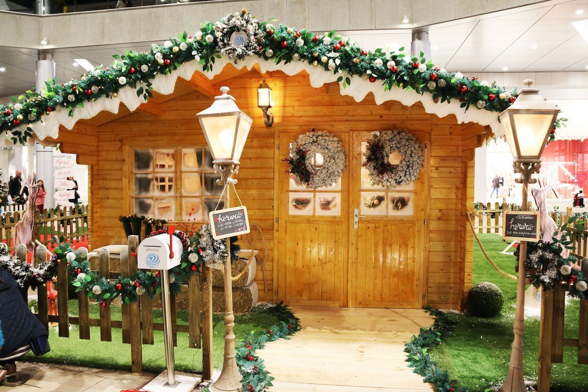 DECORACIÓN NAVIDEÑA CENTRO COMERCIAL ALISIOS