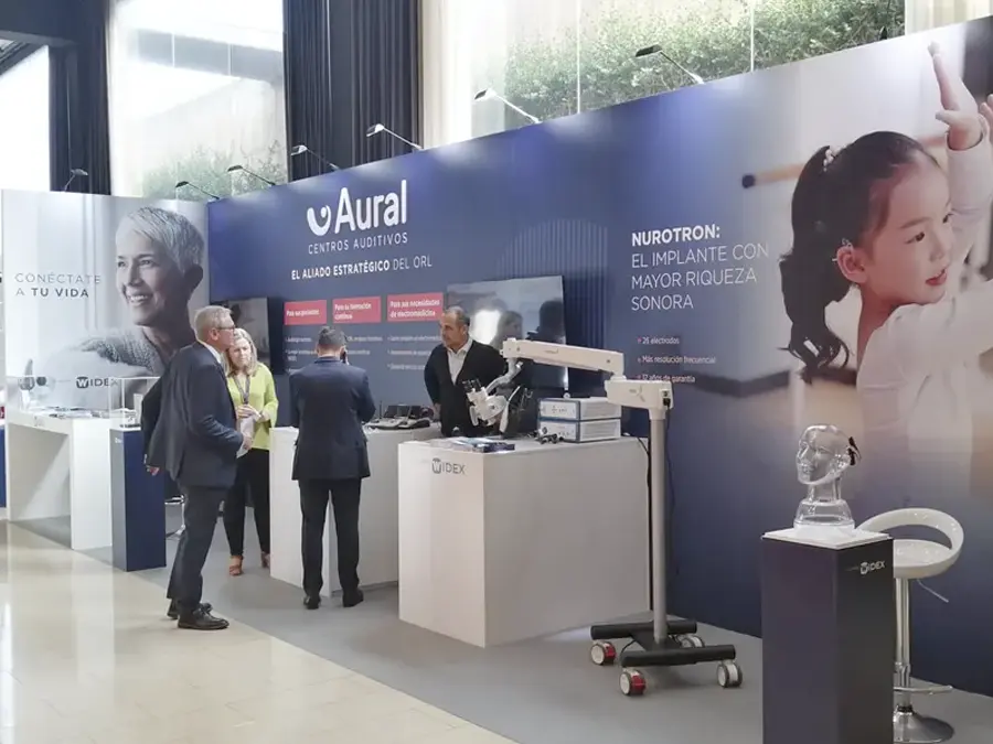 STAND AURAL