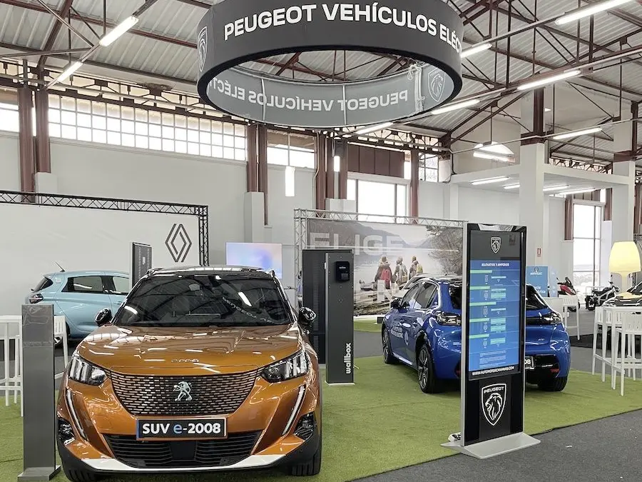 STAND PEUGEOT
