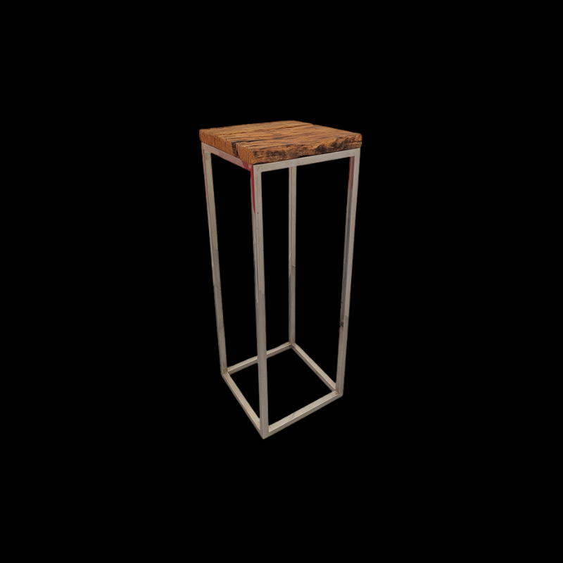 Pedestal Elegance